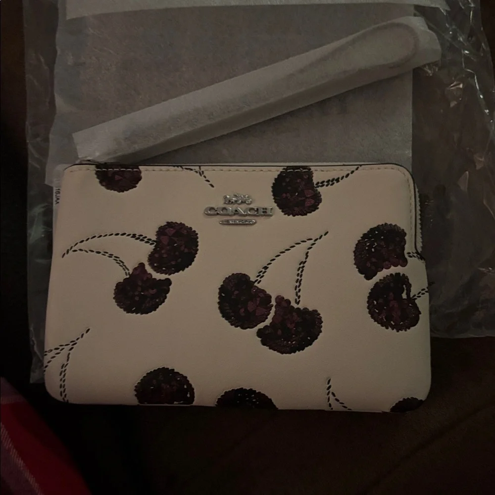 Coach 🆕 White black Cherry Print Wristlet